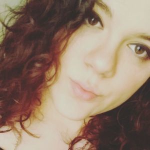 Meet your Posher, Selena